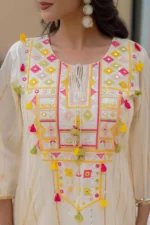 Aara Kurtis Set - Image 2